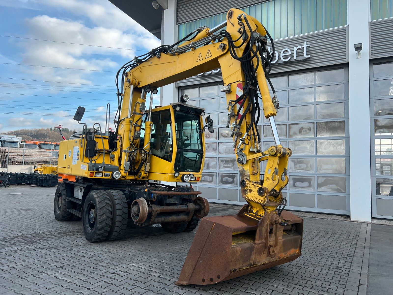 Fahrzeugabbildung Liebherr A 900 C ZW Litronic / 18.866h / 2008