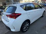 Toyota Auris Hybrid START Edition *Relax Garantie - Toyota Auris Edition mit Hybrid-Antrieb (Benzin/Elektro)