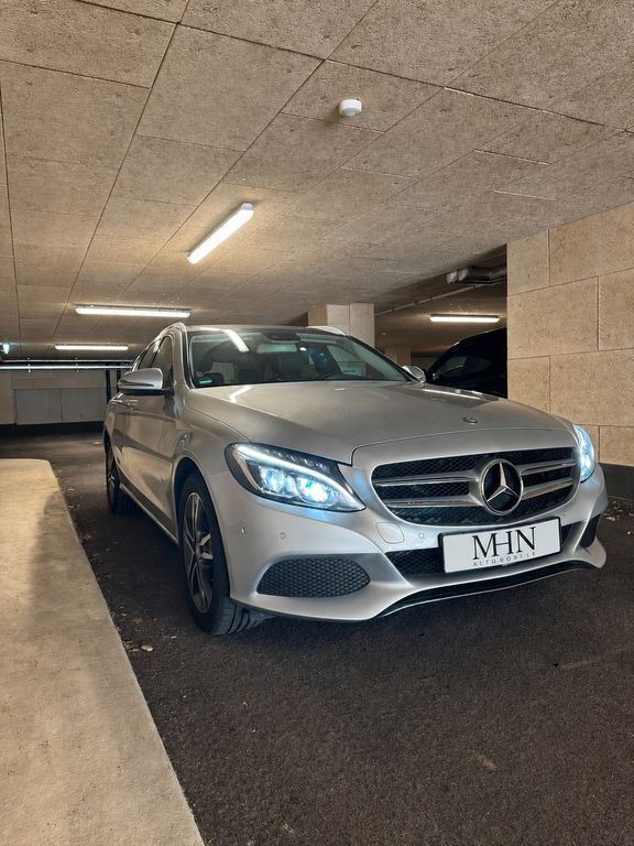 Image of Mercedes-Benz C 200
