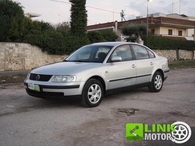 Volkswagen VOLKSWAGEN Passat 1.9 TDI 110 CV Highline +ASI+