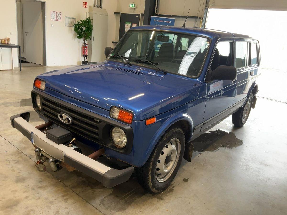 Lada Taiga 1.7 4x4 AHK Seilwinde Radio Lautsprecher