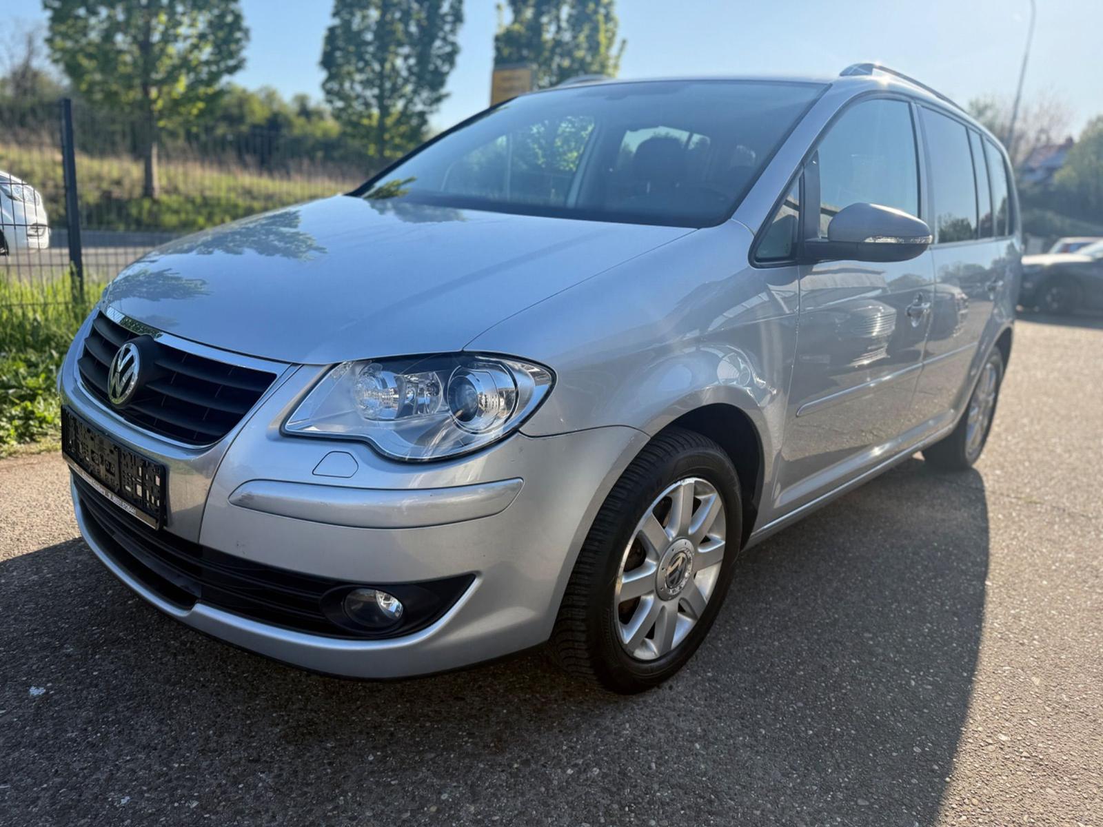 Volkswagen Touran 1.4 TSI Freestyle 1. HAND * HU/AU NEU