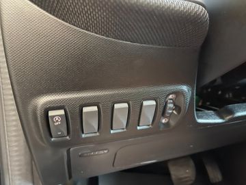 Smart ForTwo coupe 52kW *19%MwSt*MFL*NAVI*SHZ*