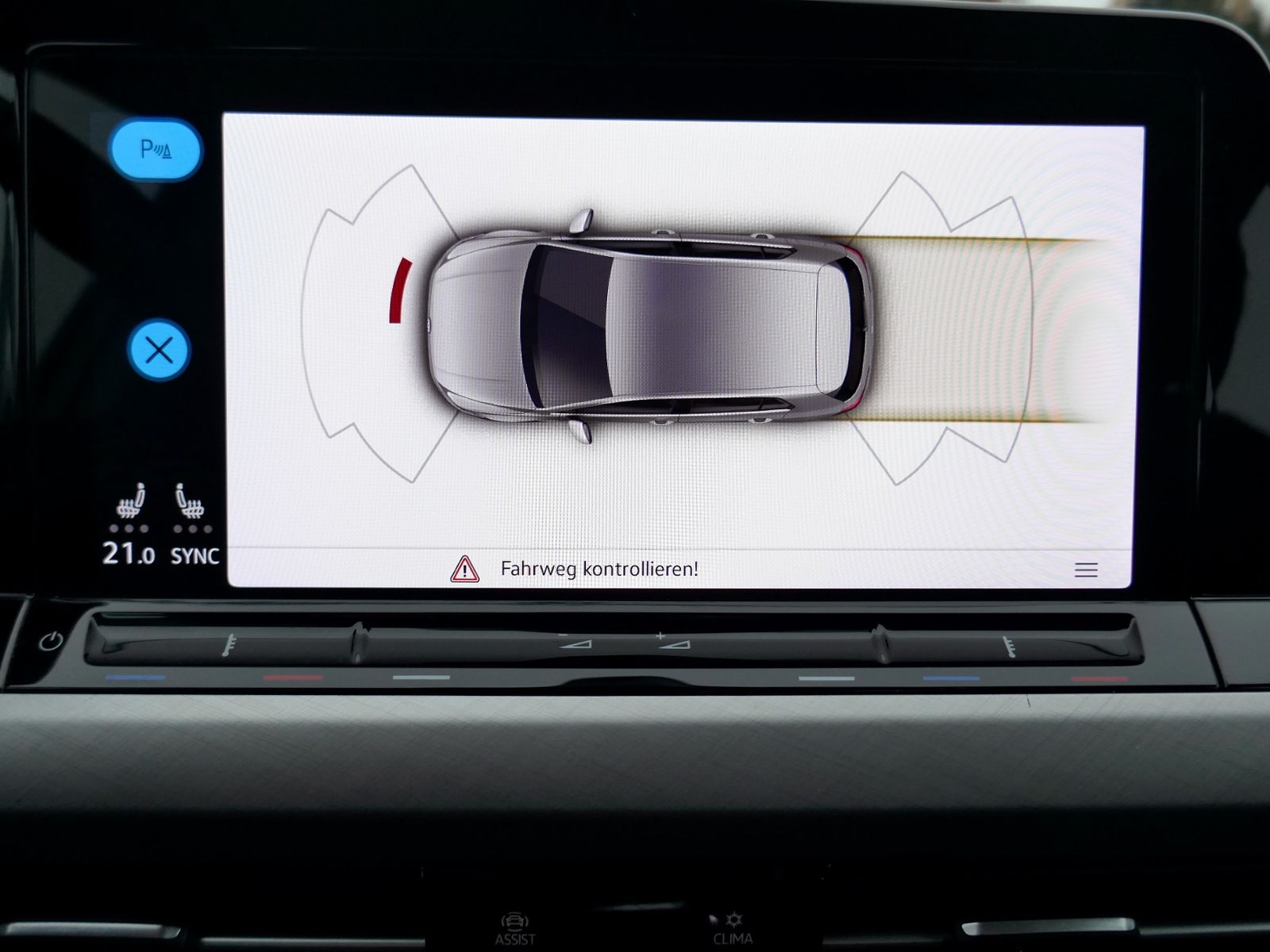 Fahrzeugabbildung Volkswagen Golf VIII Life 2.0 TDI | LED PDC ACC Navi