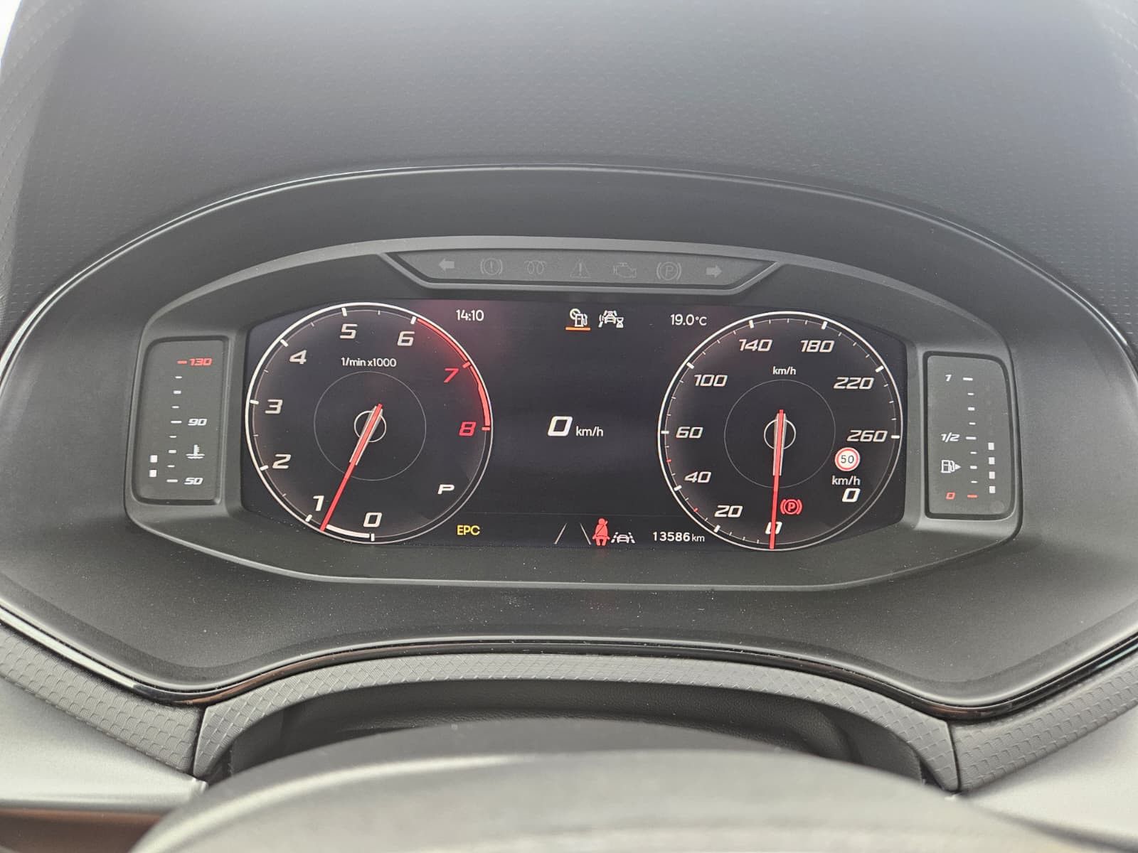 Fahrzeugabbildung SEAT Arona 1.5 TSI DSG FR Black Edition*LED*ACC*