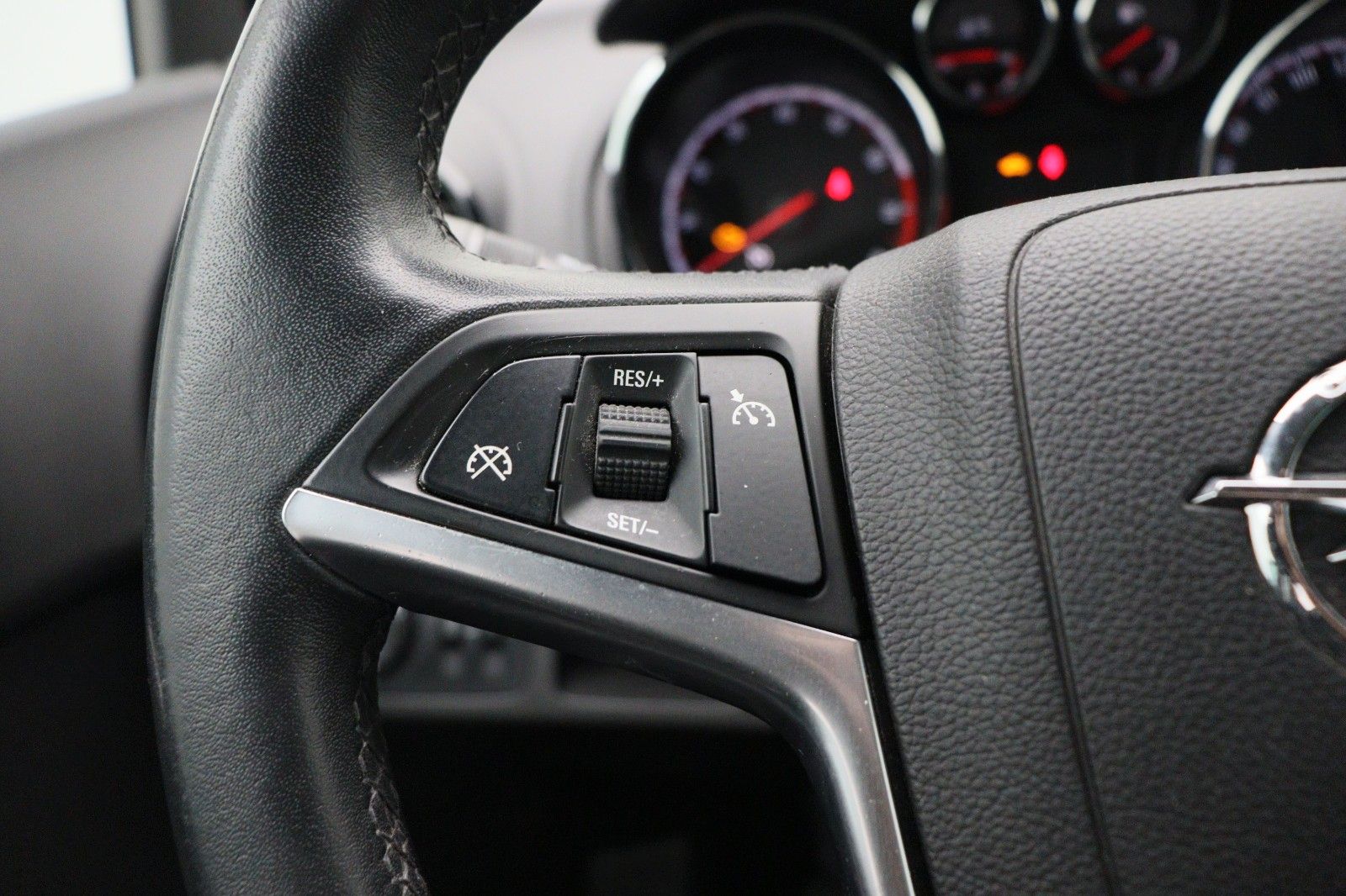 Fahrzeugabbildung Opel Meriva B 1.4 Edition