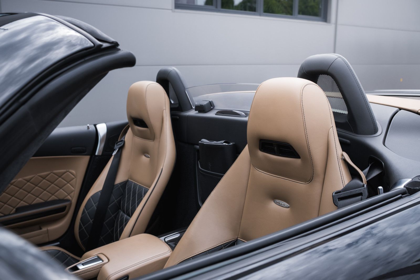 Fahrzeugabbildung Mercedes-Benz SLS AMG Roadster-Rückfahrkamera-Performance-Pak.