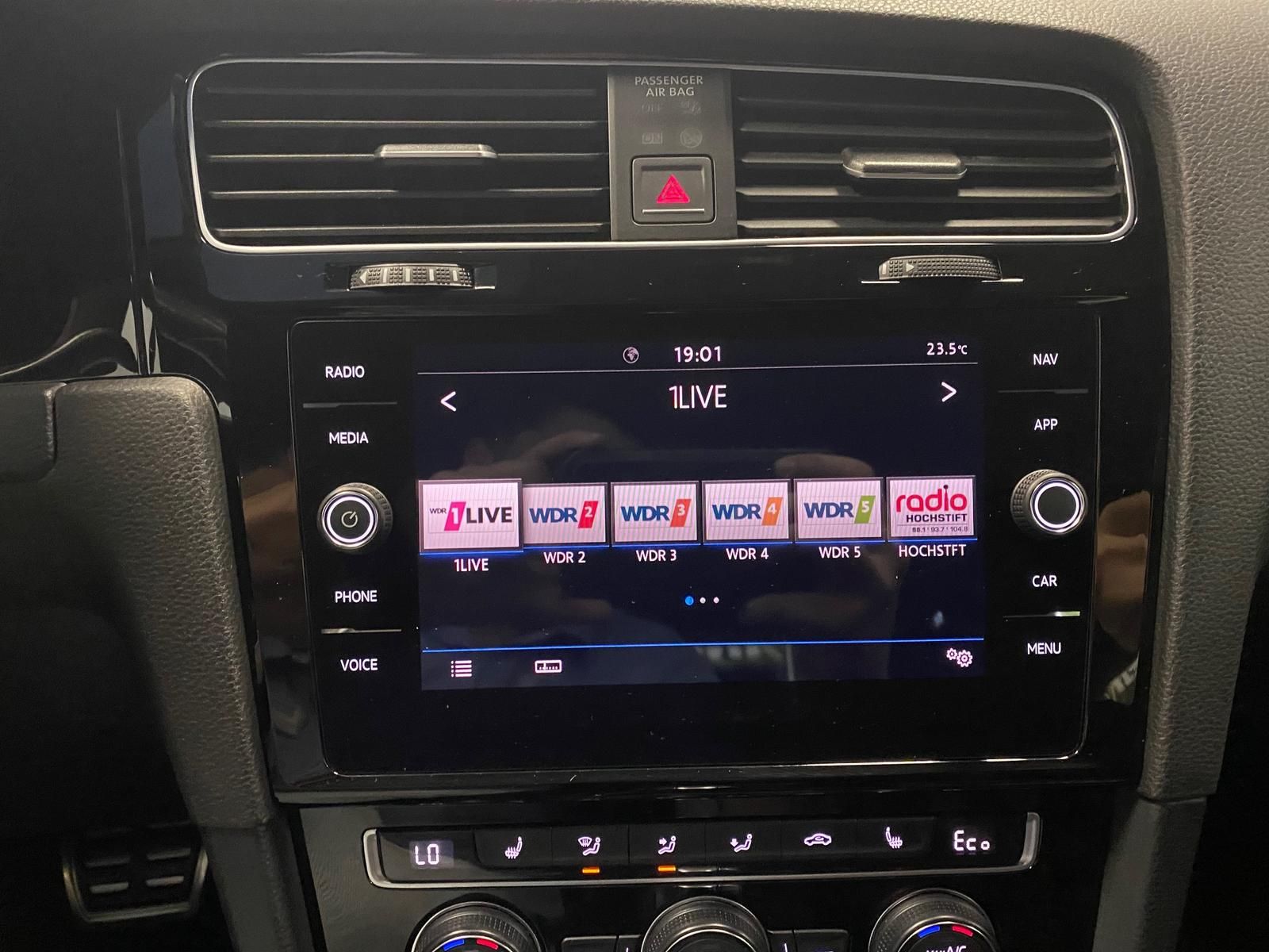 Fahrzeugabbildung Volkswagen Golf VII 1.4 PLUG-IN HYBRID GTE+AHK+MATRIX+ACC