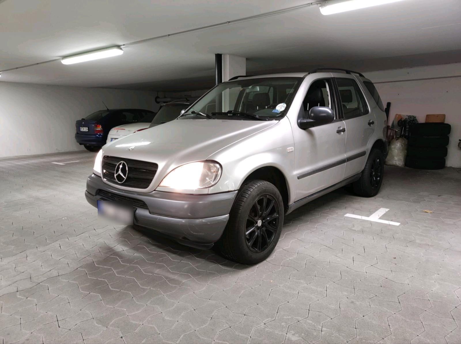 Mercedes-Benz ML 270