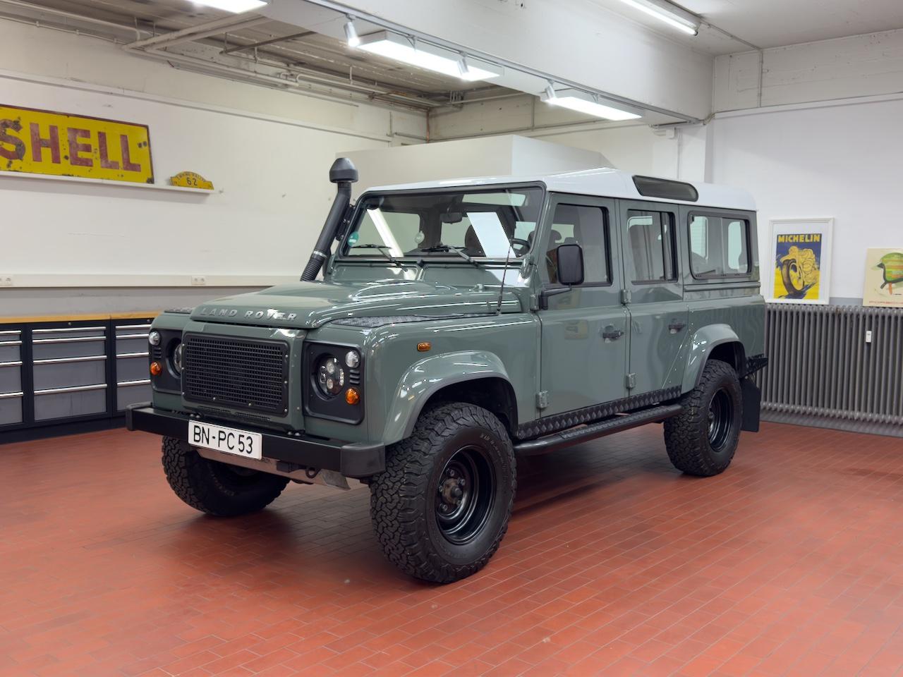 Land Rover Defender 110 E Station Wagon