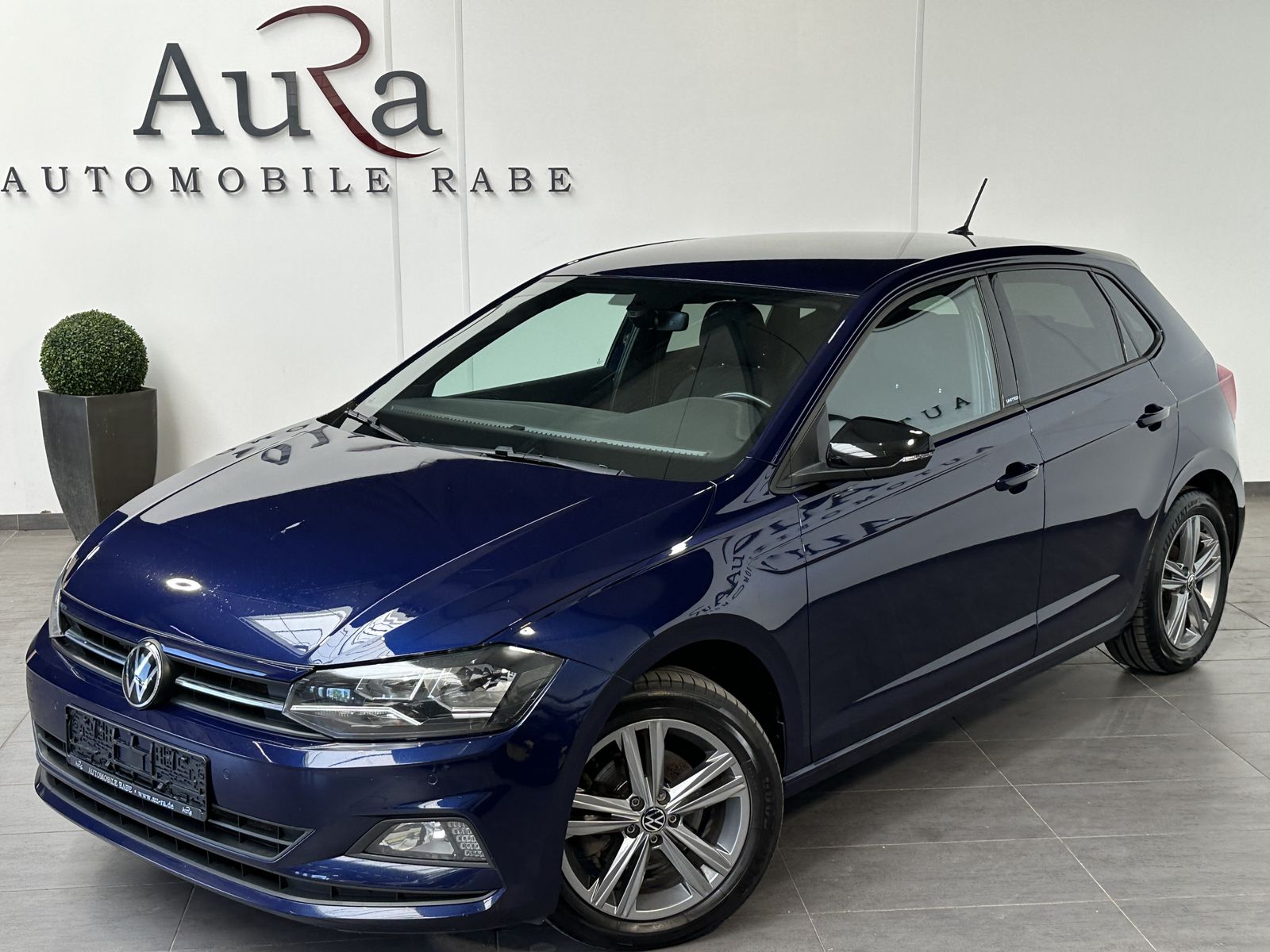 Fahrzeugabbildung Volkswagen Polo 1.0 TSI United NAV+KAMERA+SHZ+KEYLESS
