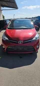 Toyota Verso 1.8l Valvematic Comf.Multidrive S 7-Si... - gebrauchte Toyota Verso aus dem Jahr 2015