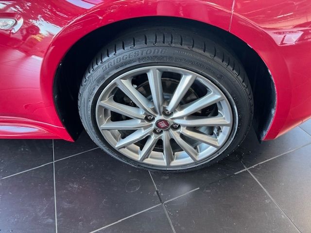 Fahrzeugabbildung Fiat 124 Spider Lusso KEYLESS NAV RFK SHZ DAB