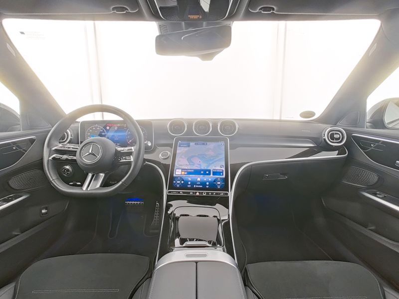 Fahrzeugabbildung Mercedes-Benz C 180 AMG+NIGHT+LENKRADHEIZ+360°+AMBIENTE+