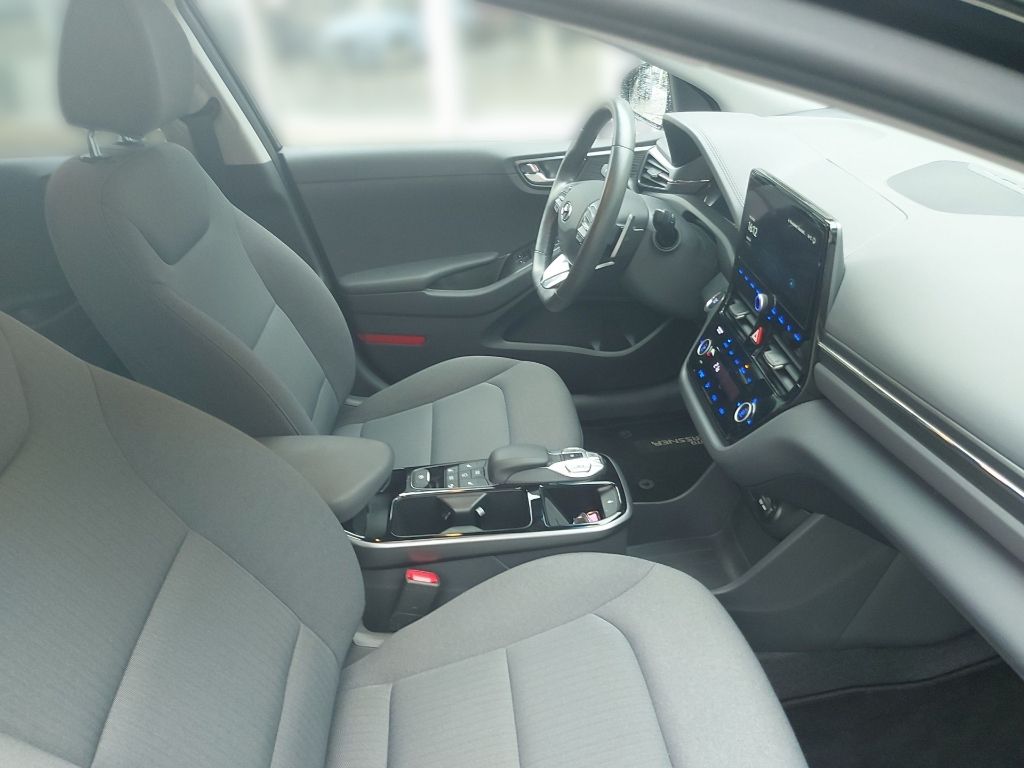 Fahrzeugabbildung Hyundai IONIQ Elektro Style 38 kWh