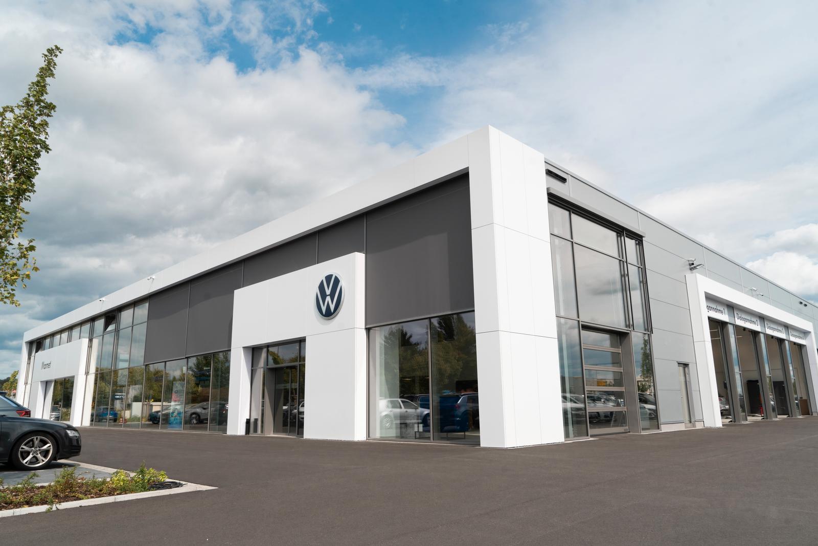 showroom-image-main