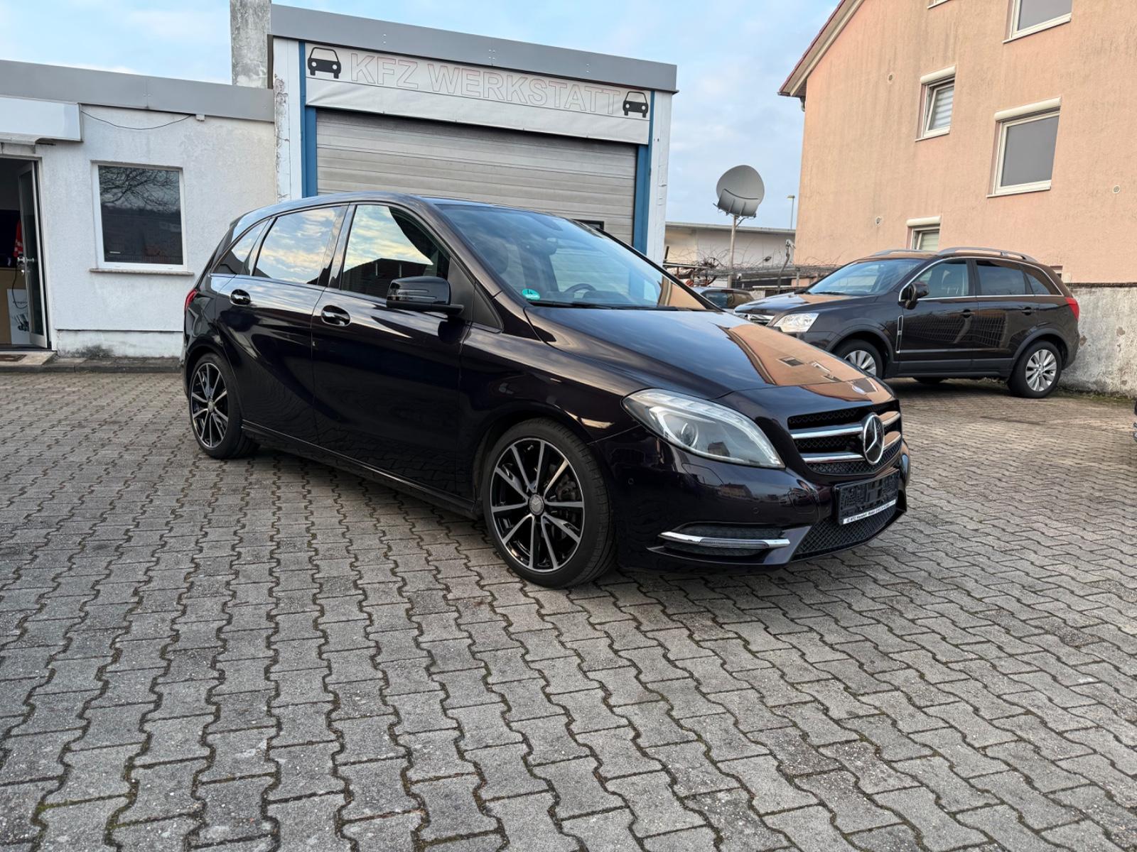 Mercedes-Benz BlueEfficiency Automatik + Gepflegt +