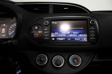 Toyota Yaris 1.5 Team D *ALU*CAM*SHZ*TEL*KLIMA*