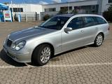 Mercedes-Benz E 500 4MATIC T AVANTGARDE, Tüv neu  - gebrauchte Mercedes-Benz E 500 aus dem Jahr 2004