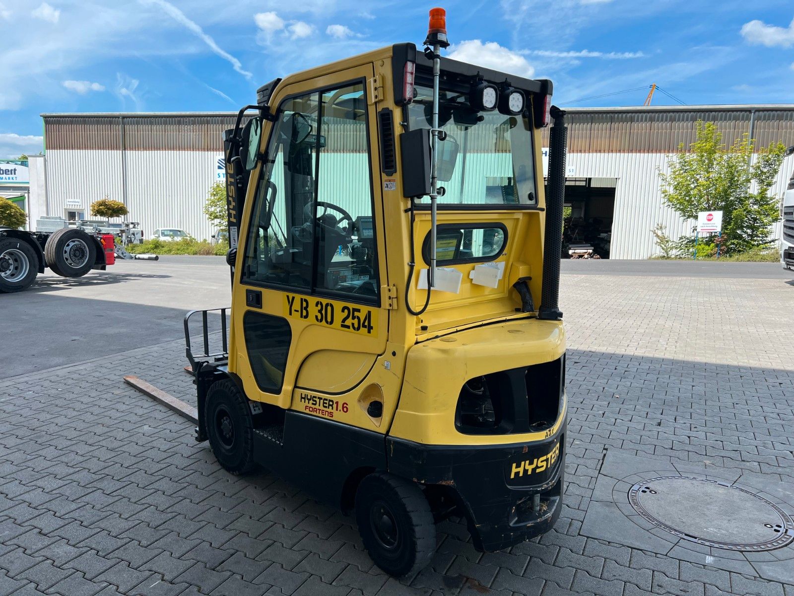 Fahrzeugabbildung Hyster H1.6 FT / Verstellgerät / HH: 4.45m / nur 812h