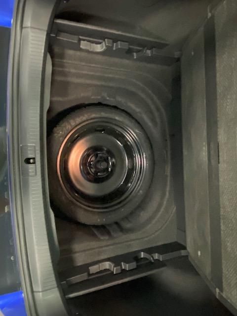 Fahrzeugabbildung Volkswagen Golf VII Variant 2.0 4Motion BMT R-Line+PANO+NAV
