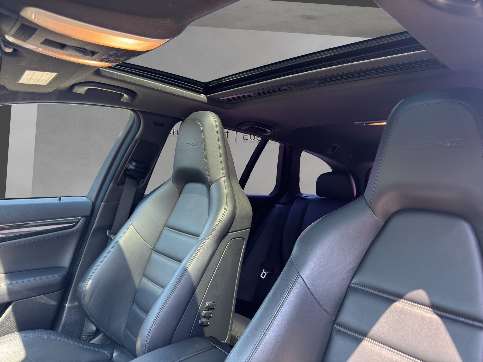 Fahrzeugabbildung Mercedes-Benz C 63 AMG 7G-MCT/HARMAN-KARDON/COMAND/