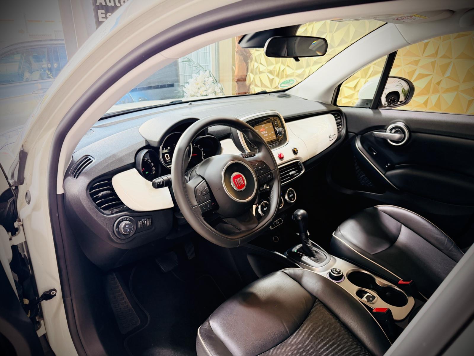 Fiat 500X Lounge |XENON|NAVI|LEDER|1.HAND|PDC