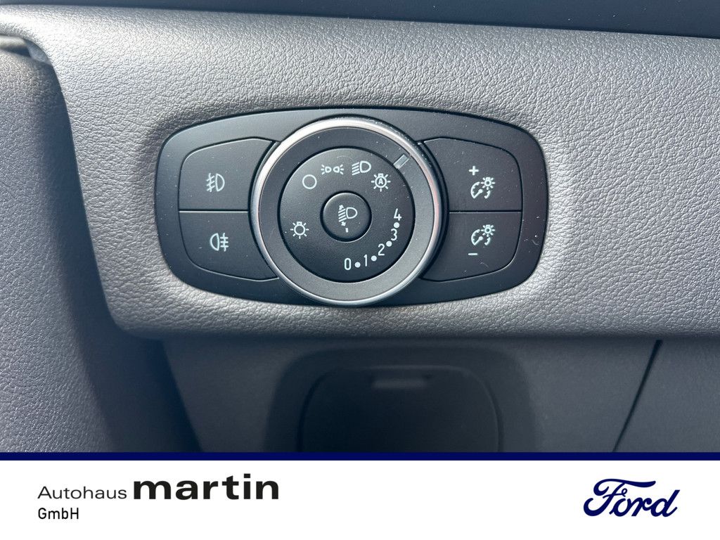 Fahrzeugabbildung Ford Tourneo Custom 2,0 TDCI 320 L1 Titanium