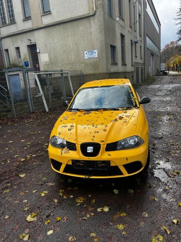 Seat Ibiza   Gut gepflegt sehr viel neu