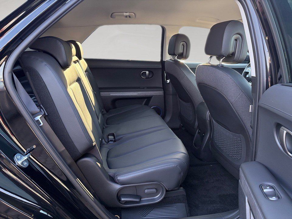 Fahrzeugabbildung Hyundai IONIQ 5 84kWh 229PS UNIQ Relax-Paket