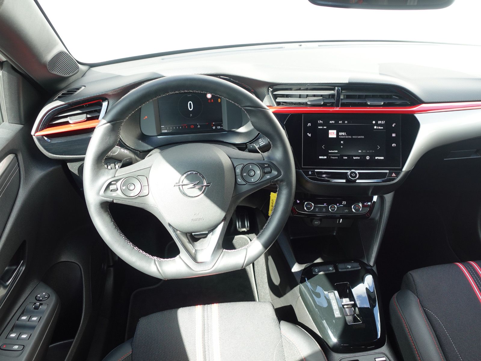 Fahrzeugabbildung Opel Corsa GS 1.2T AUTOMATIK,Kamera,Sitzhzg,Allwetter