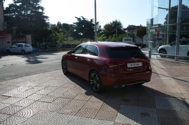 Mercedes-Benz MERCEDES-BENZ A 200 Sport imagem 3