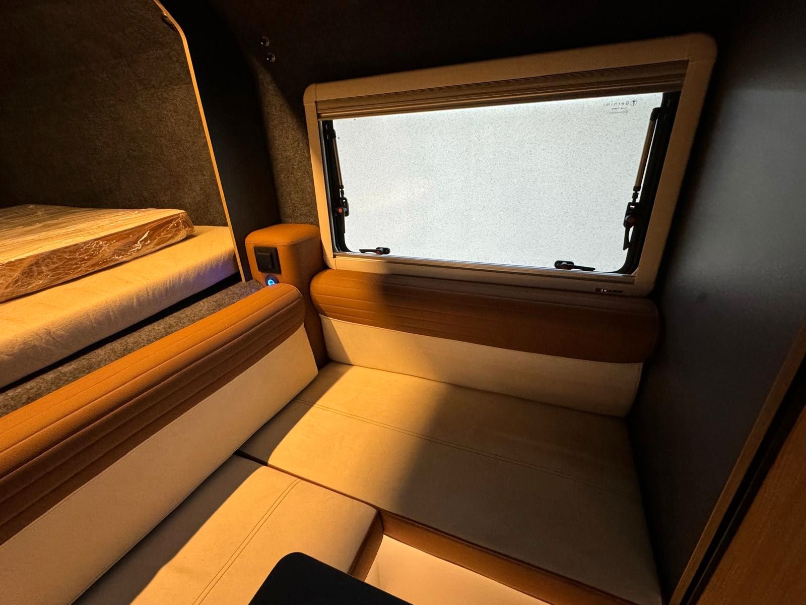 Fahrzeugabbildung Dodge RAM 2500 6.4-V8 LUFTFED. KABINE GLADIATOR XLE