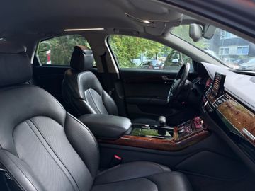Audi A8 - 11