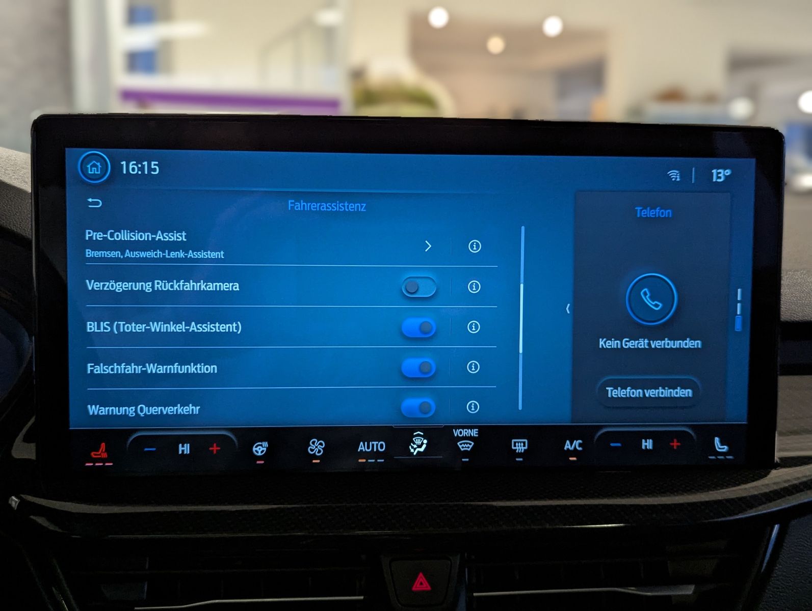 FORD Focus 1.0 ST-Line X EB Matrix Cam B&O Pano ACC - Image 27