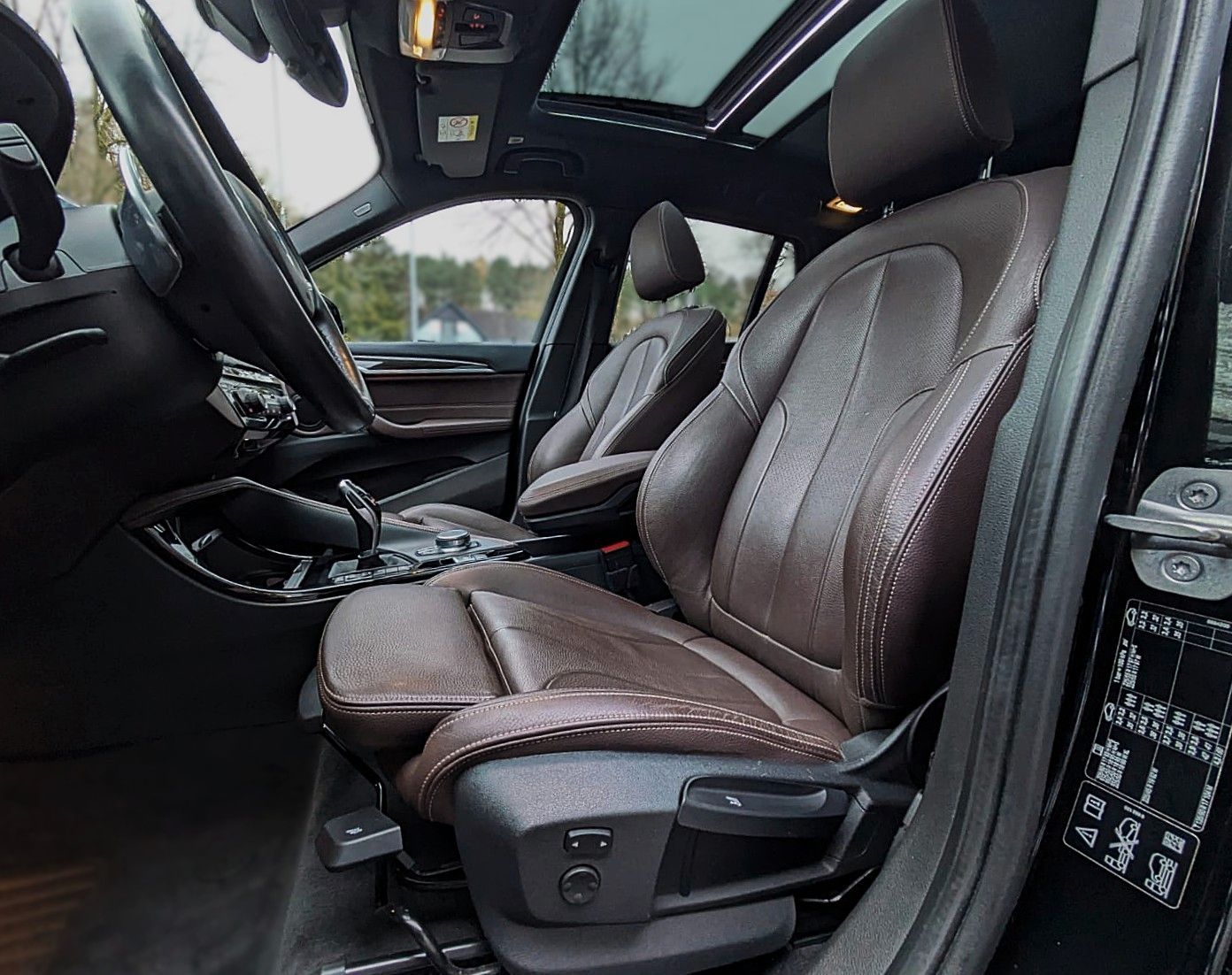 Fahrzeugabbildung BMW X1 XDRIVE 20i M SPORT LEDER PANO ACC NAVI-PL LED