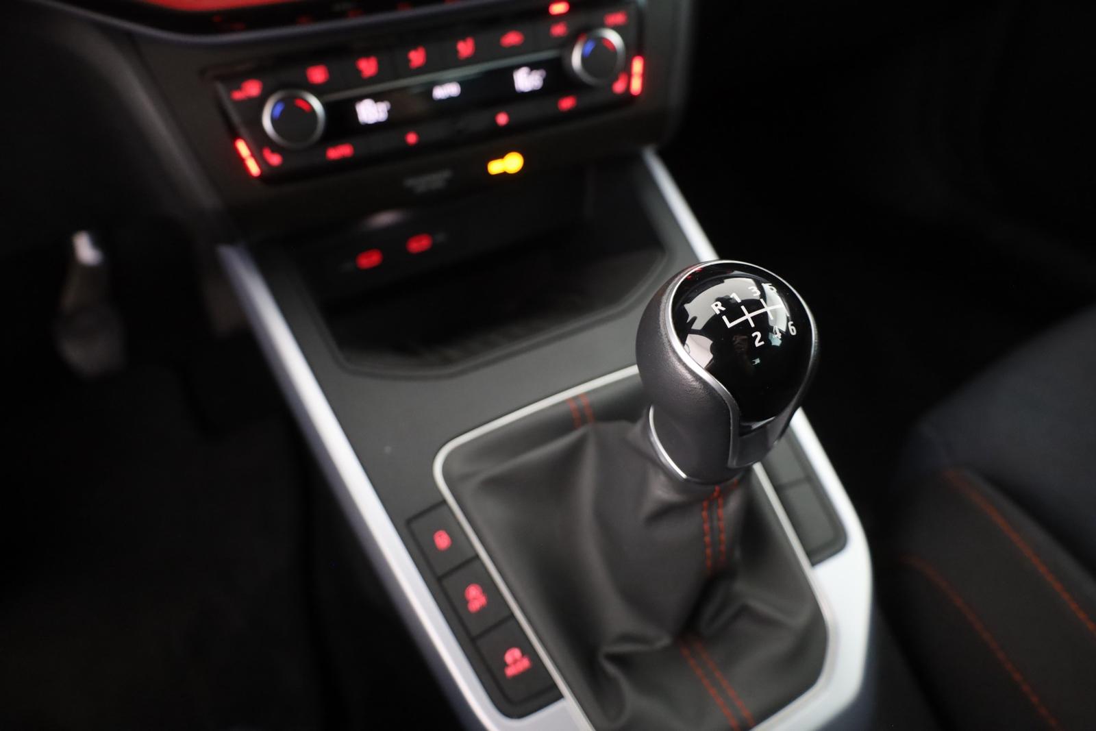 SEAT Arona 1.0 TSI FR LED Navi Sitzheizung Tempomat, миниатюра 13