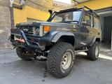 Toyota Land Cruiser HZ J70 LV 4x4 4.2 Turbo - Toyota: Cruiser 70