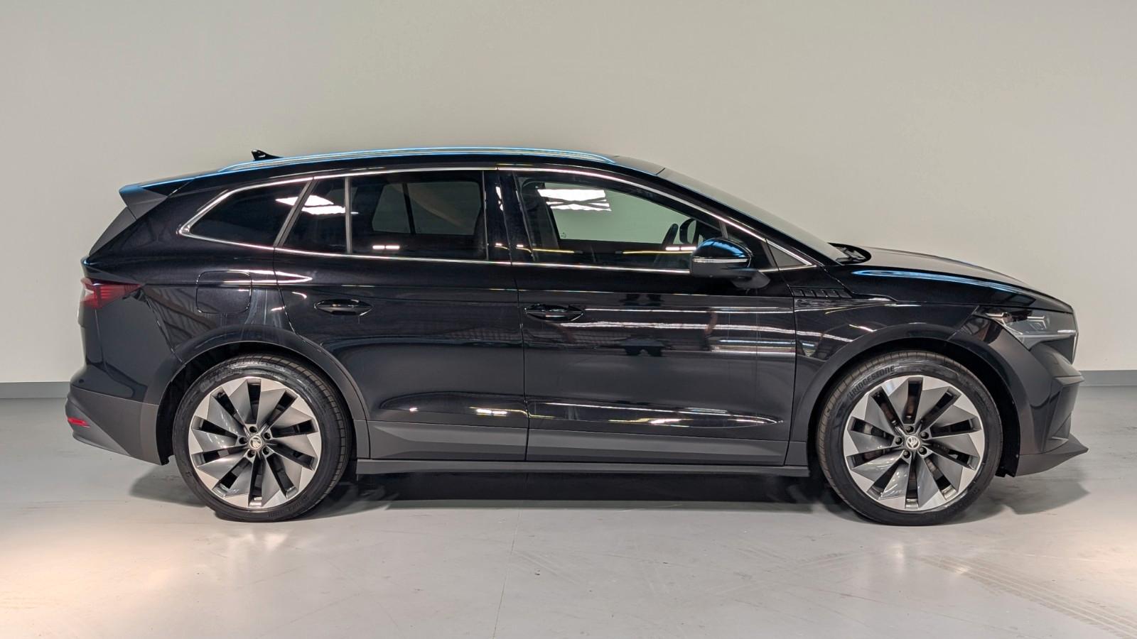 Skoda Enyaq 80 ecoSuite PANO*AHK*HUD*MEMOR*W-PUMPE*21"
