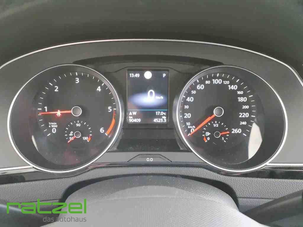 Fahrzeugabbildung Volkswagen Passat Variant Business 2.0 TDI DSG Navi Kamera