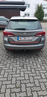 Opel Astra ST 1.5 Diesel 90kW Elegance Auto Elegance - Opel Astra mit Diesel-Antrieb: Kombi, Automatik, 1.9