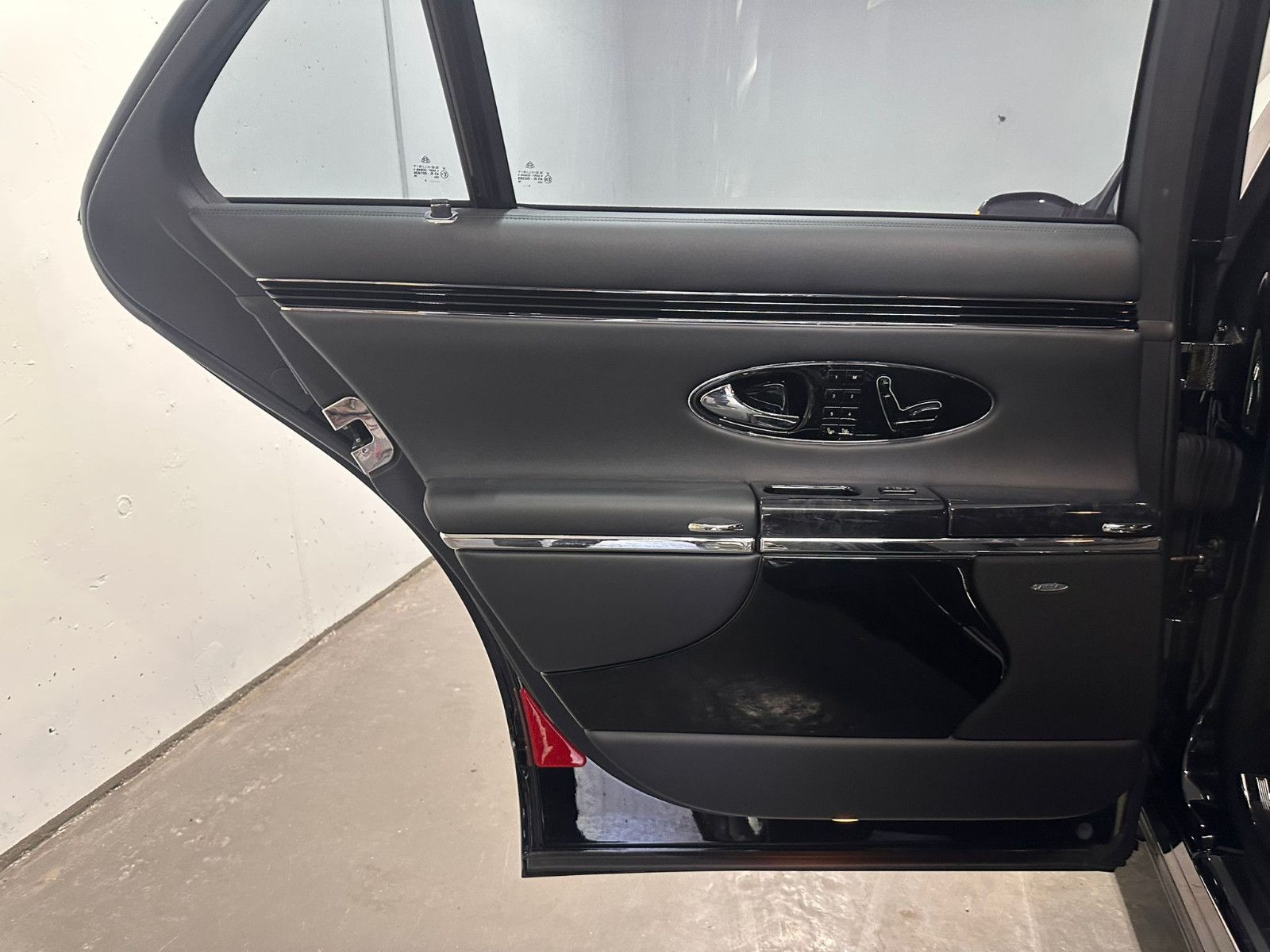 Fahrzeugabbildung Maybach 57 S  *Deutsches Fahrzeug*