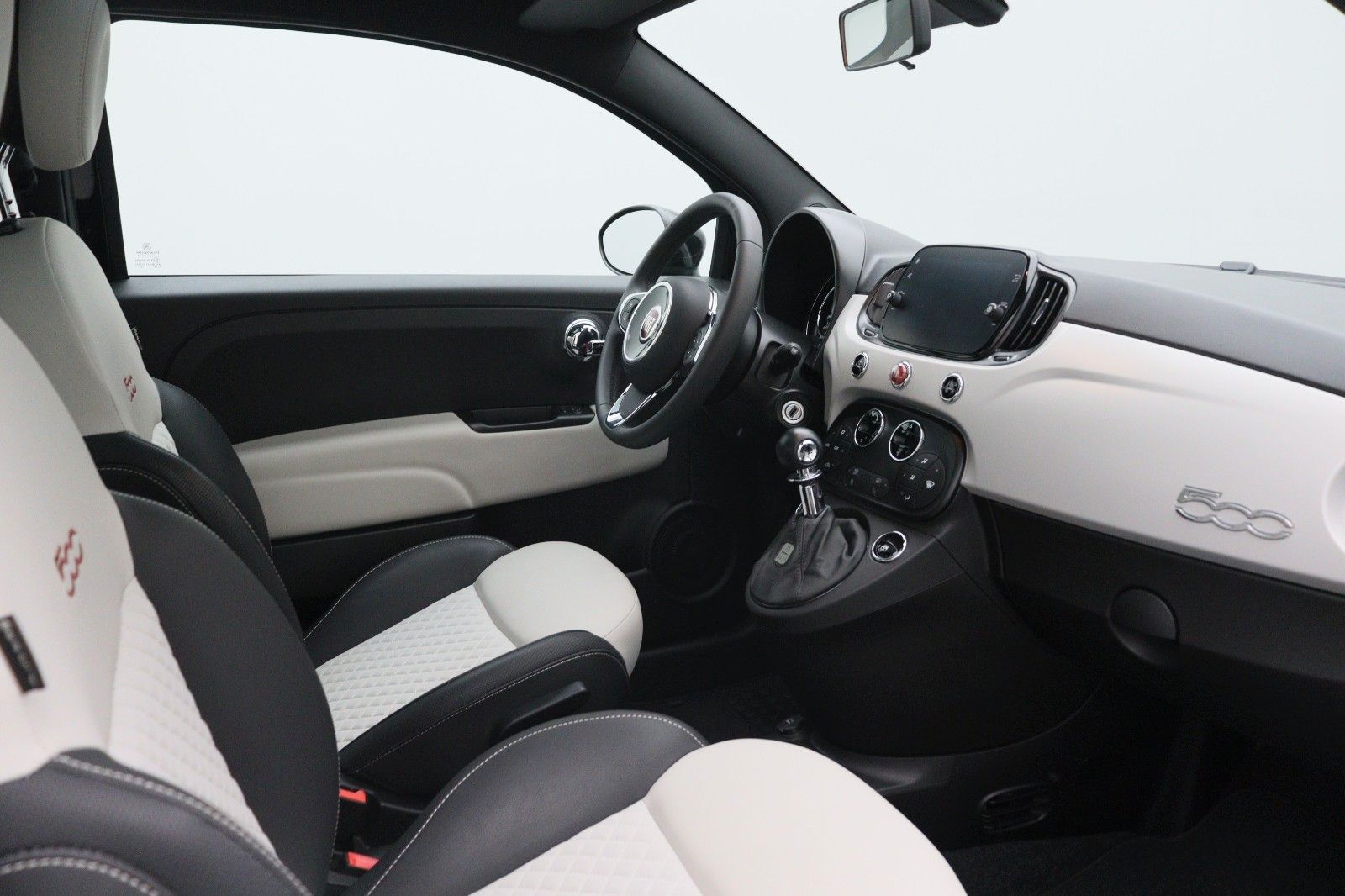 Fahrzeugabbildung Fiat 500 1.0 Star PANO TEMPO NAVI
