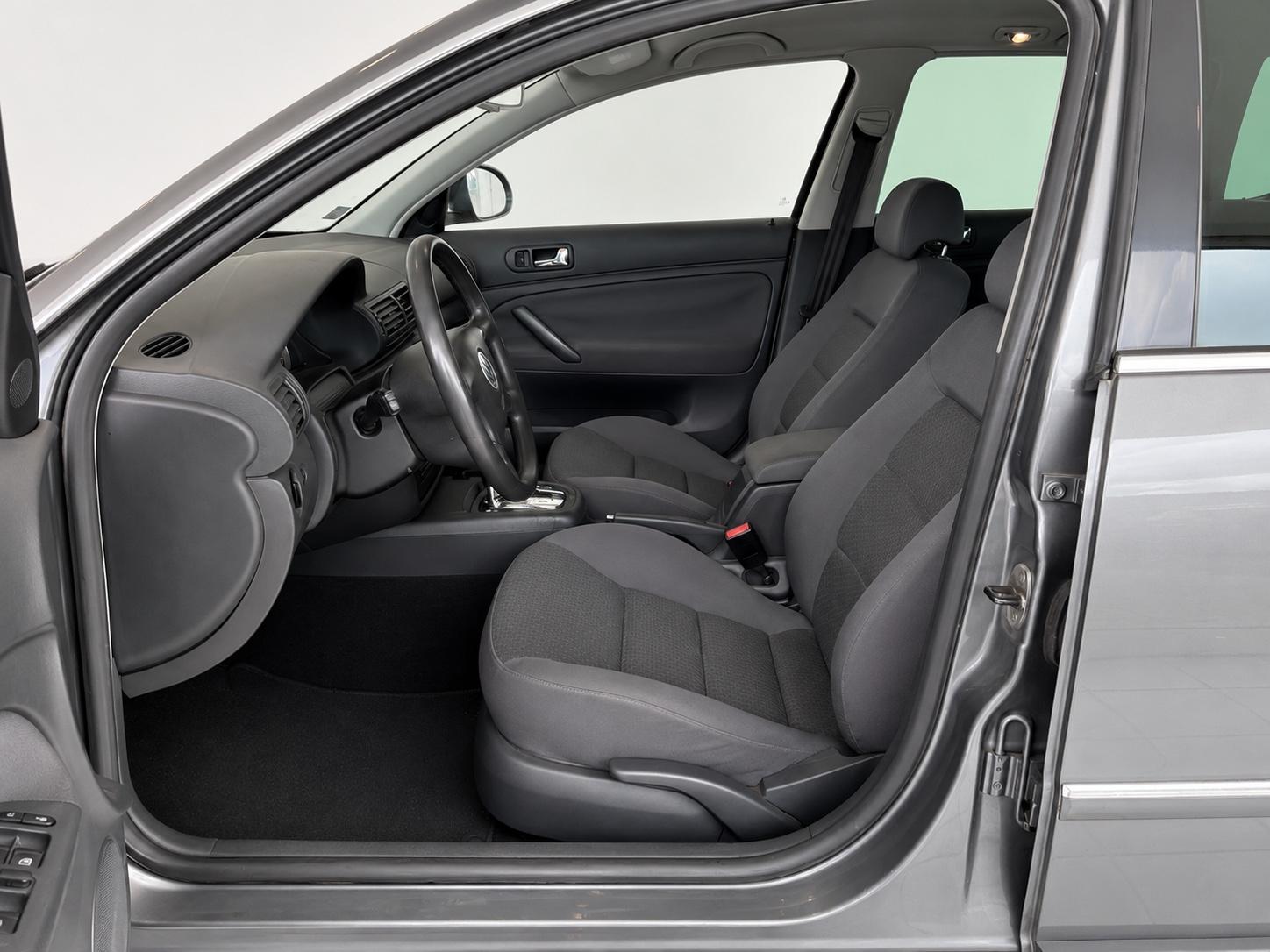 Volkswagen Passat 2005 — photo 5