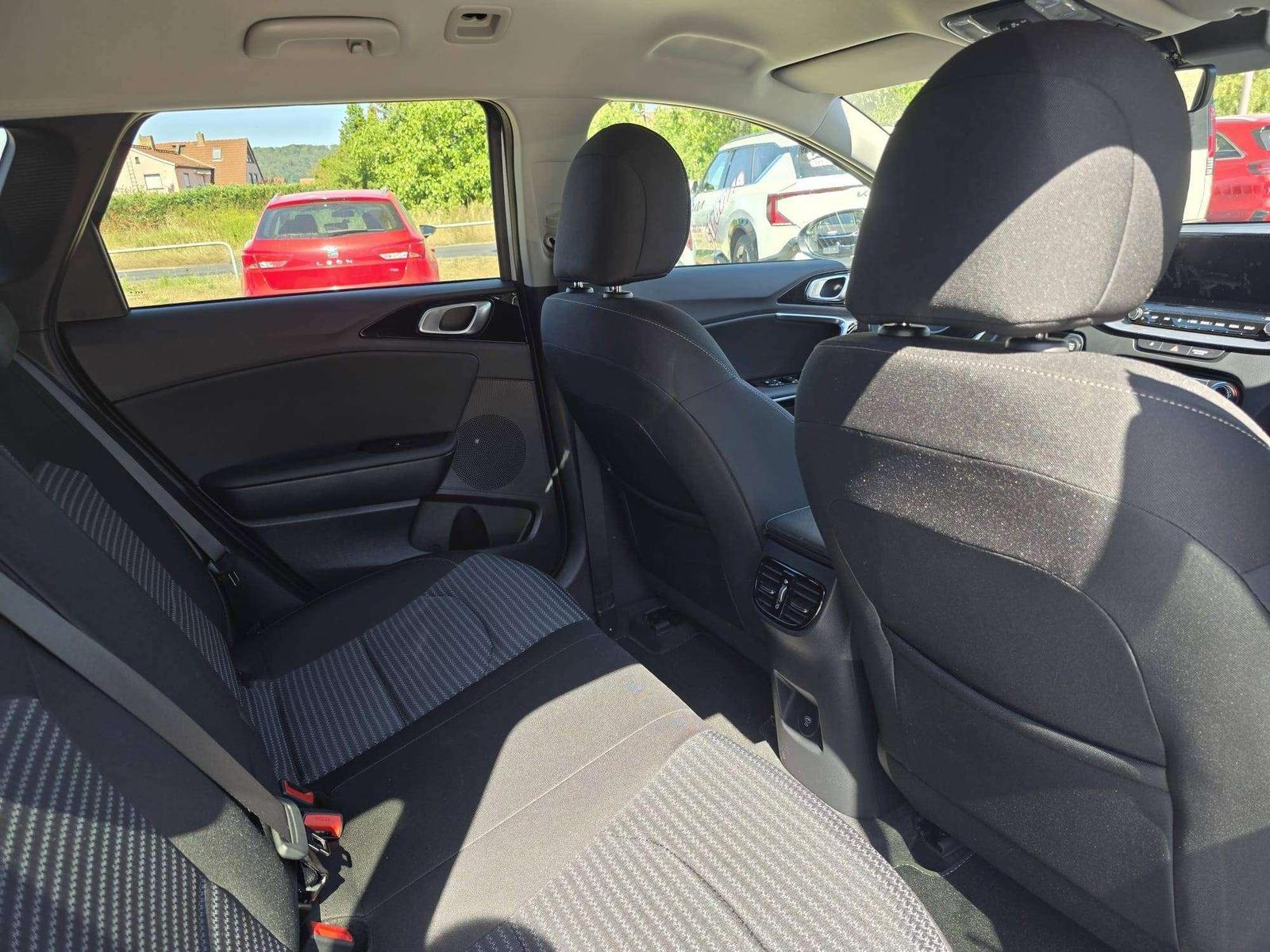 Kia Ceed SW / cee d SW Ultimate 1.0 T-GDI 6MT 100PS 