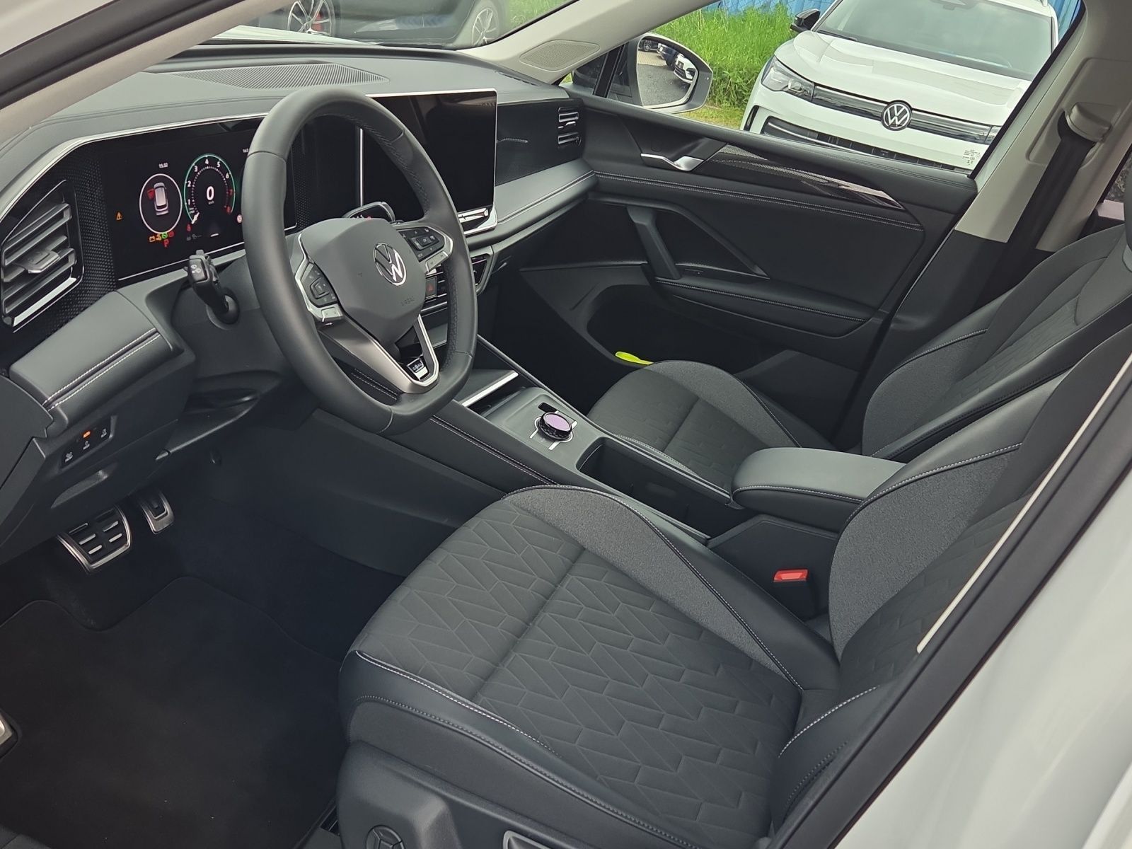 Volkswagen Tiguan - Bild 17