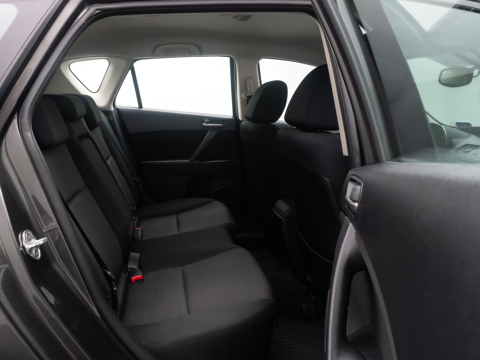 Fahrzeugabbildung Mazda 3 2.0 Edition HiFi GeschwindigReg PDC Totwinkel