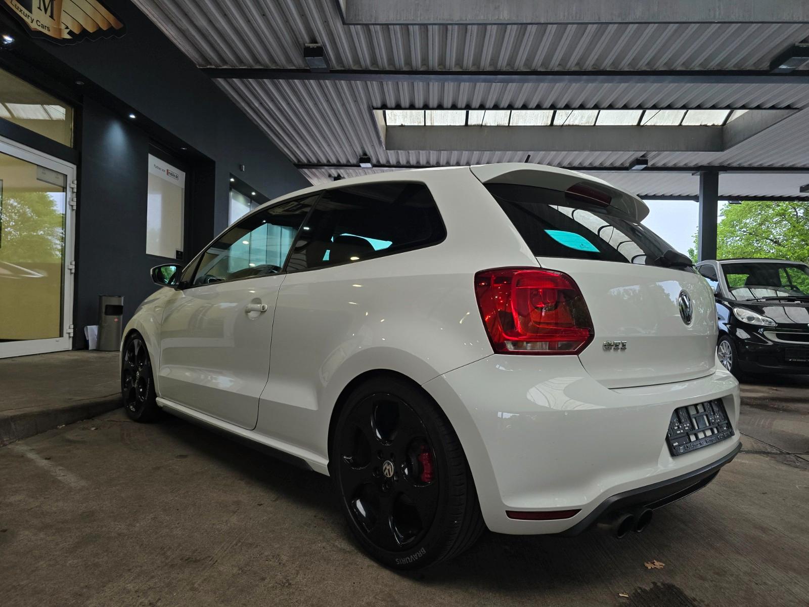 VOLKSWAGEN POLO V - GTI -  DSG - 179 CV- BI-XENON