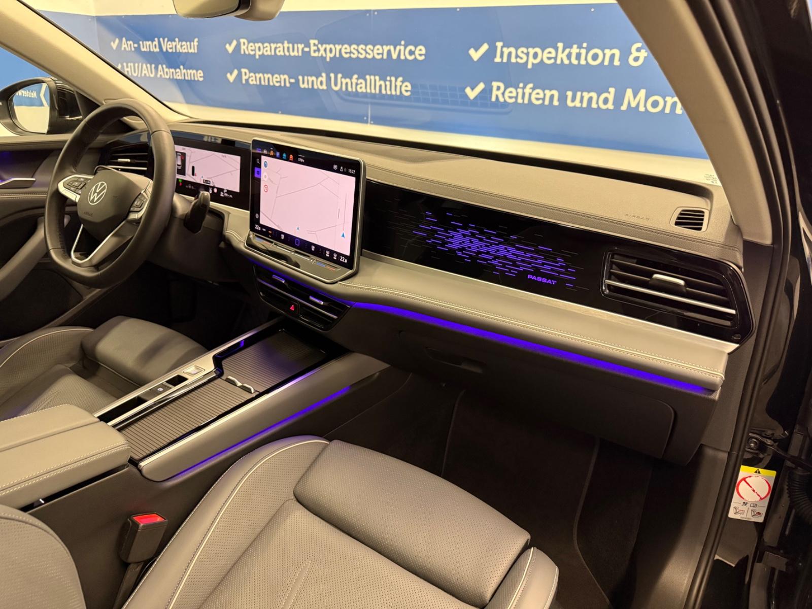Volkswagen Passat Variant Elegance AHK ACC DCC Pano