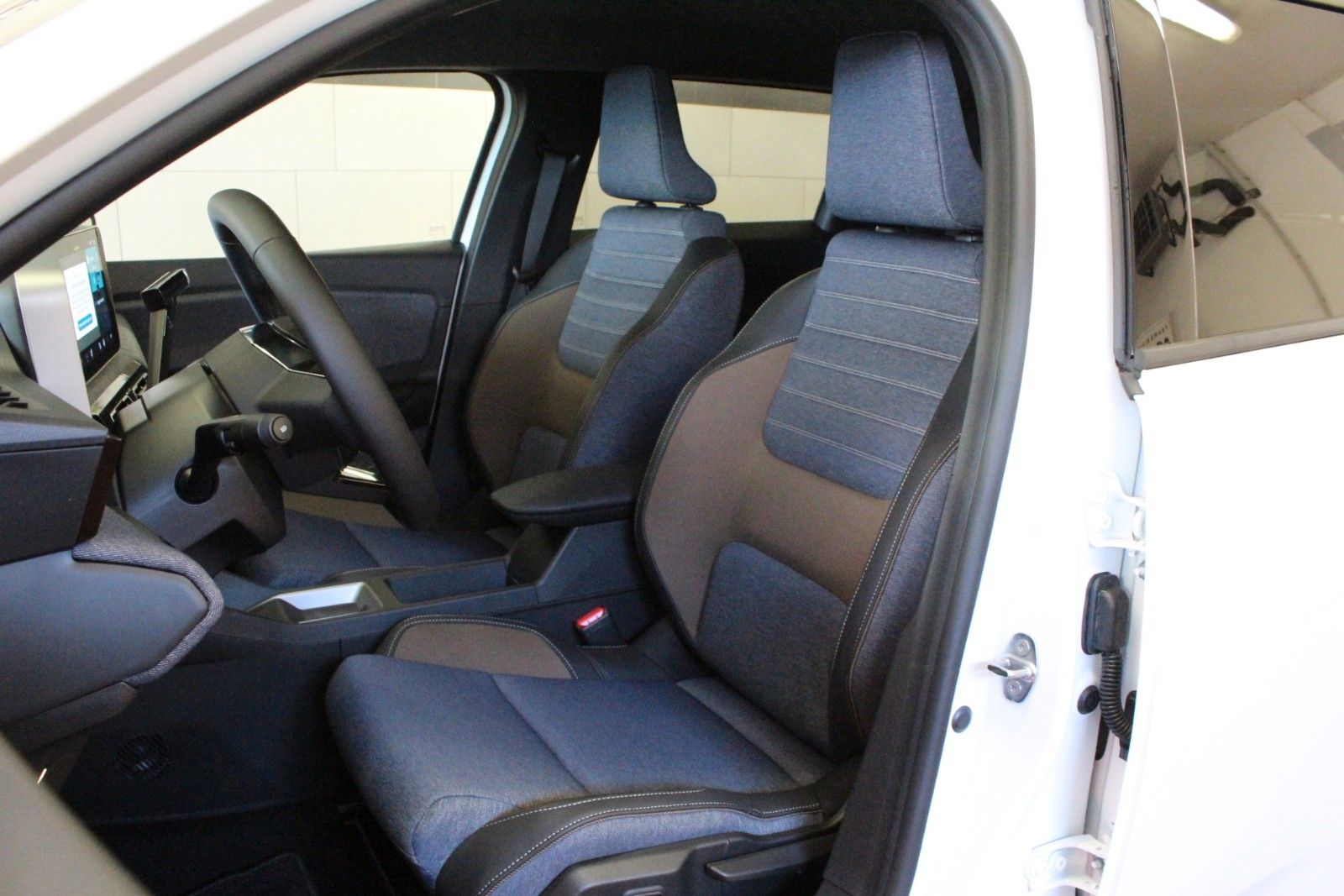 Fahrzeugabbildung Renault R 5 150 Comfort Range Techno  *Vollausstattung*